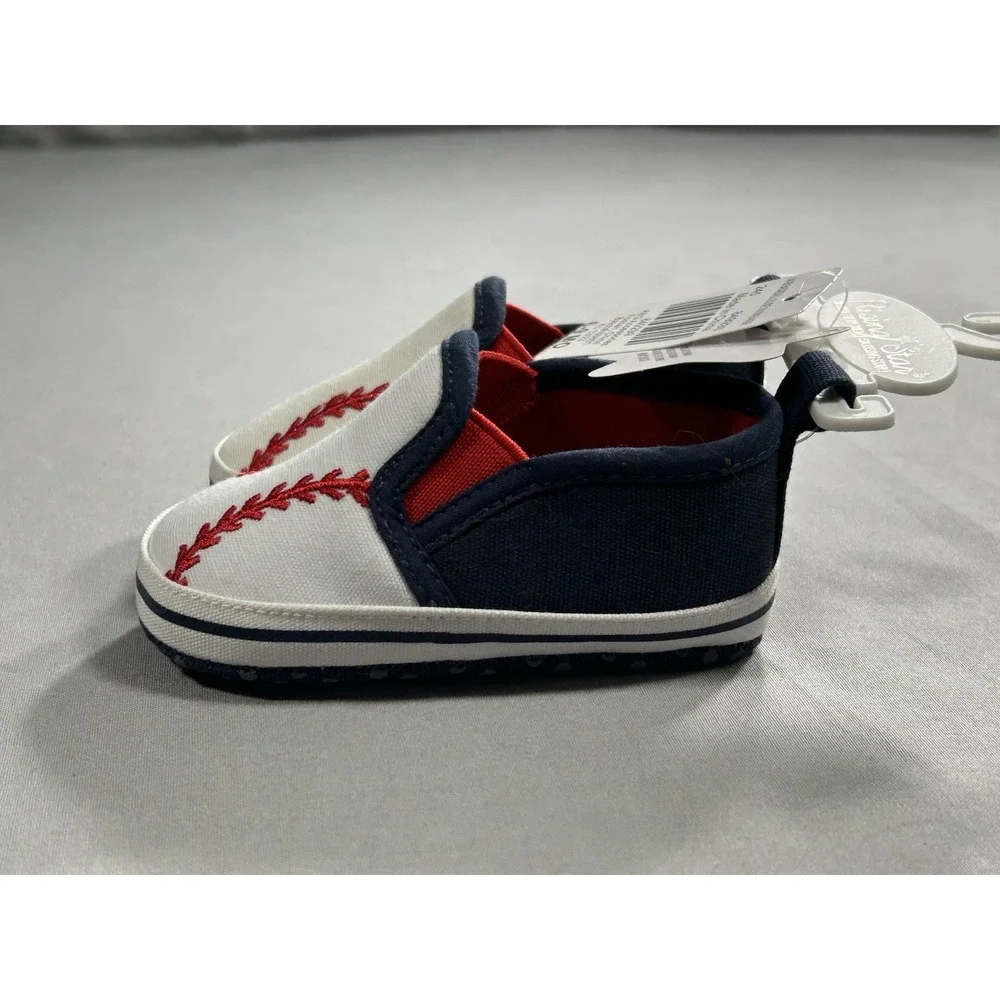 New Rising Star Baseball Baby Shoes 6-9‎ Month Right Shoe Has Yellowed From Sun